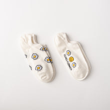 Load image into Gallery viewer, Cute and Fun Daisy Flower Socks, Low Cut and No Show Socks