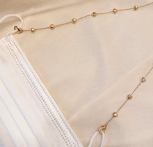 Load image into Gallery viewer, Heart Mask Chain Necklace Holder