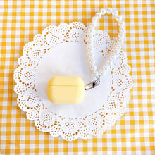 Load image into Gallery viewer, Pearl Keychain