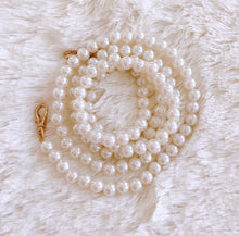 Load image into Gallery viewer, Pearl Crossbody Strap