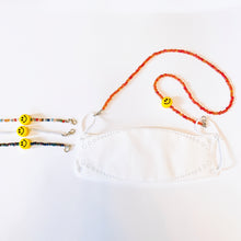 Load image into Gallery viewer, Smiley Face Beads Mask Chain Holder