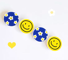 Load image into Gallery viewer, Smiley Face and Happy Face Phone Grip