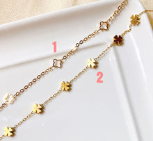 Load image into Gallery viewer, Four Leaf Clover Mask Holder, Eyeglass Chain