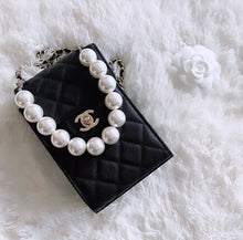 Load image into Gallery viewer, Large Pearl Phone Strap Holder

