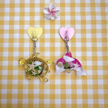 Load image into Gallery viewer, Turtle and Dolphin Phone Charm Accessories
